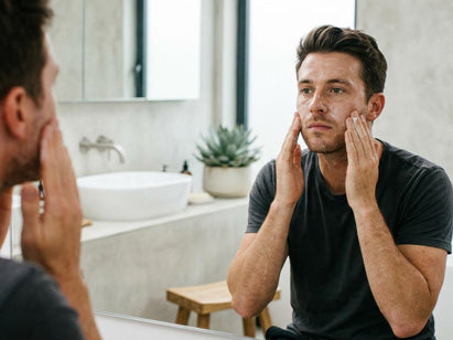 Natural botanical ingredients for best fake tan for men - organic beauty editorial image