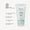 Vit klämtub med Green People Fruktscrub Exfoliator visas tillsammans med logotyper för ekologisk certifiering och utvalda huvudingredienser.